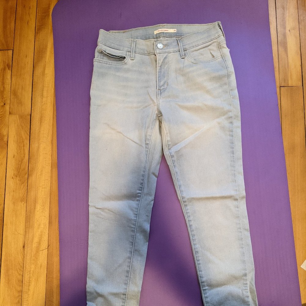 Levi's worn look jeans